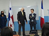 Visita del embajador de Francia