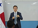 Visita del embajador de Francia