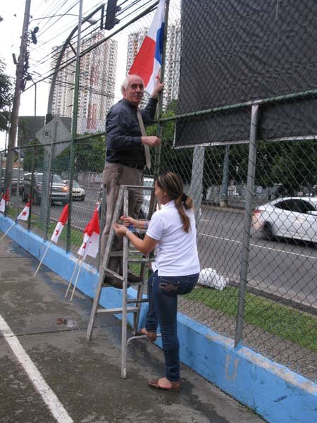                                 - Desfile patrio 2014